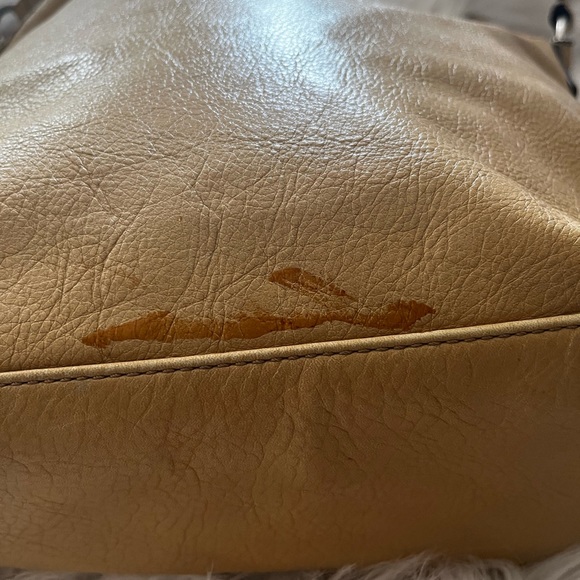 Coach soft leather bag. - Picture 9 of 9